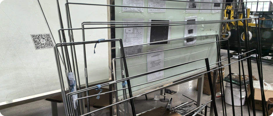 Integrally bent aluminum frame
